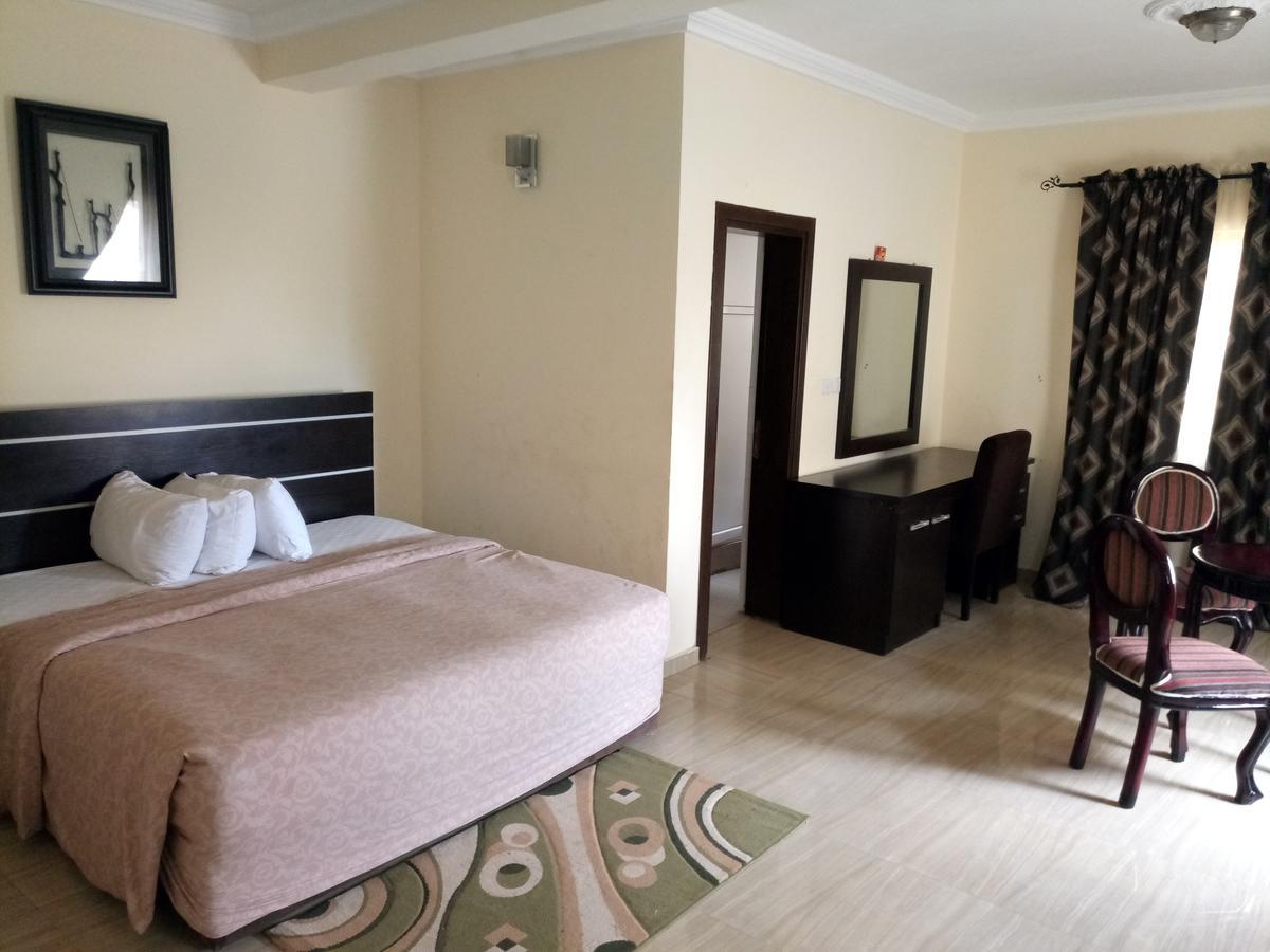 Hotel Benizia Asaba Luaran gambar