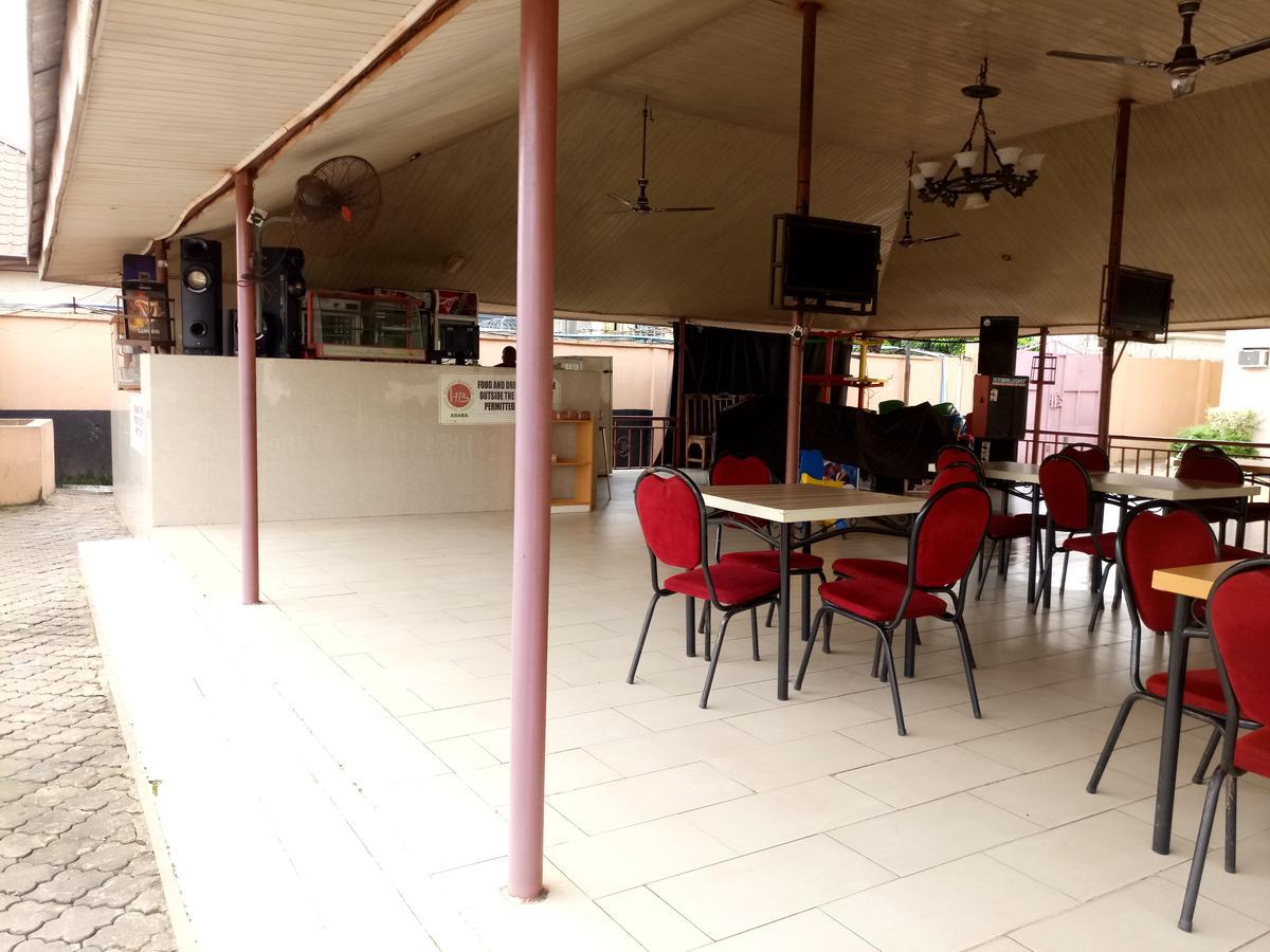 Hotel Benizia Asaba Luaran gambar